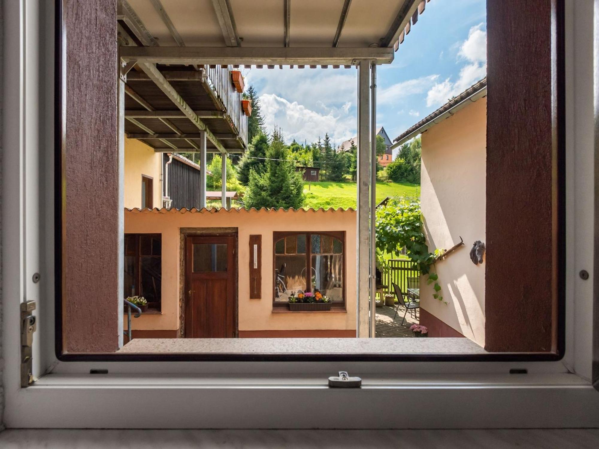 Modern Apartment In Sebnitz With A Terrace In زبنيتس المظهر الخارجي الصورة