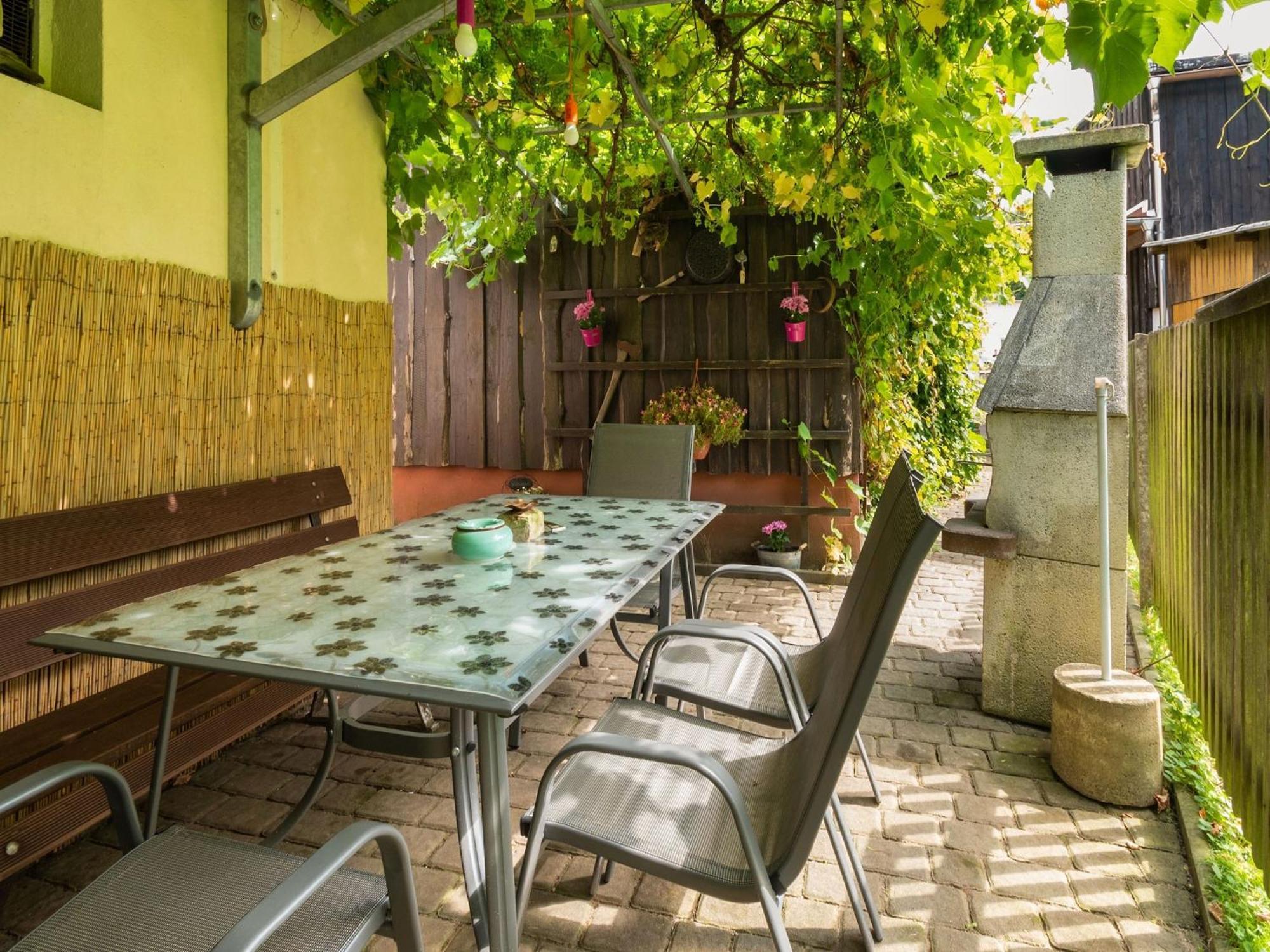 Modern Apartment In Sebnitz With A Terrace In زبنيتس المظهر الخارجي الصورة